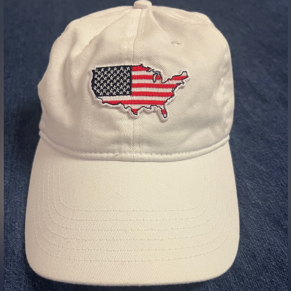 White 🇺🇸 Baseball Cap